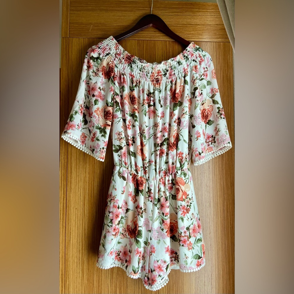 B. Darlin Dillard’s Floral Romper Size 7/8